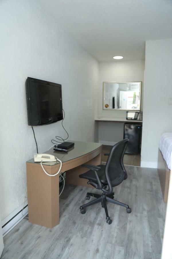 Fraser Inn Prince George Ngoại thất bức ảnh