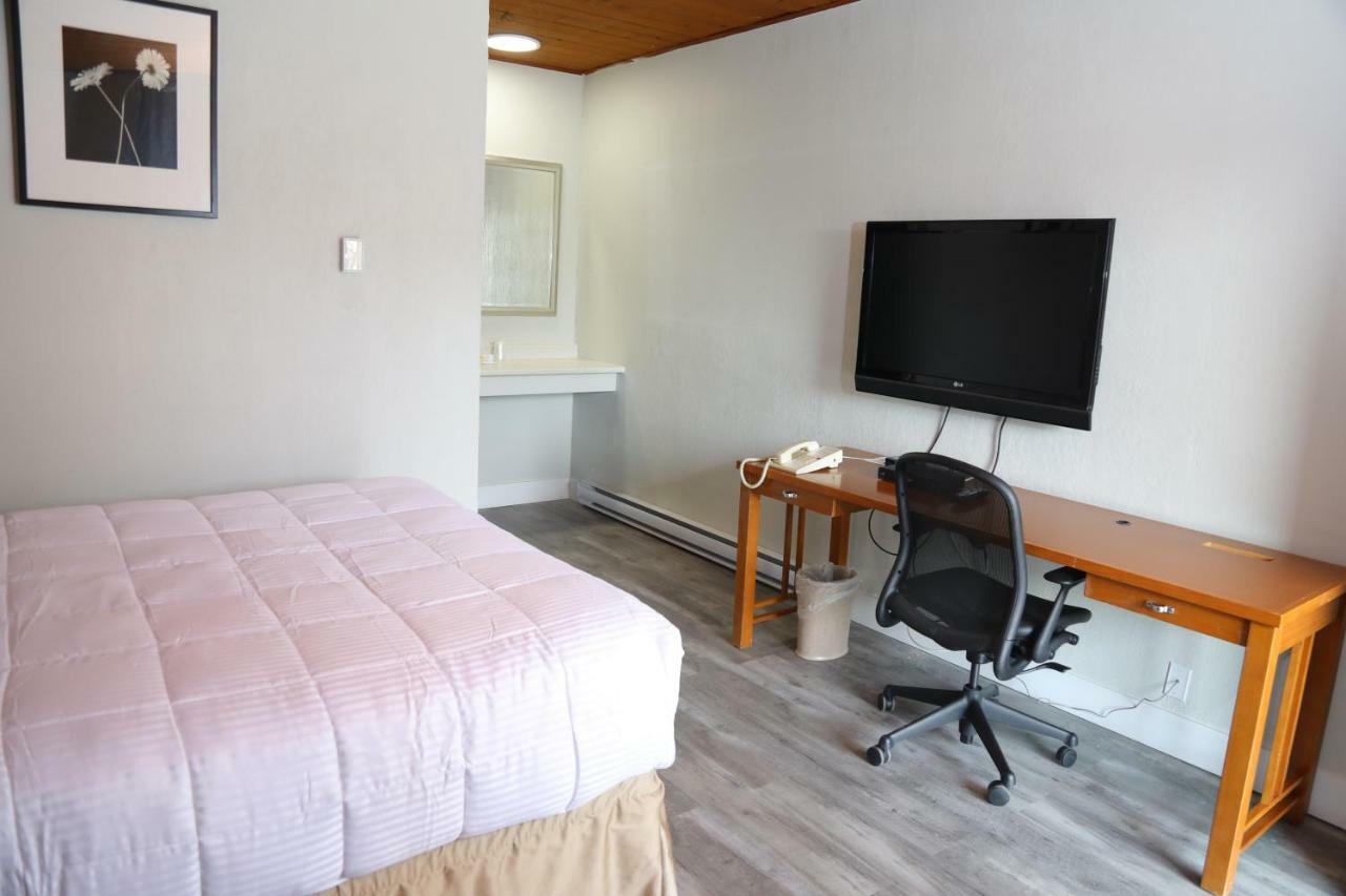 Fraser Inn Prince George Ngoại thất bức ảnh