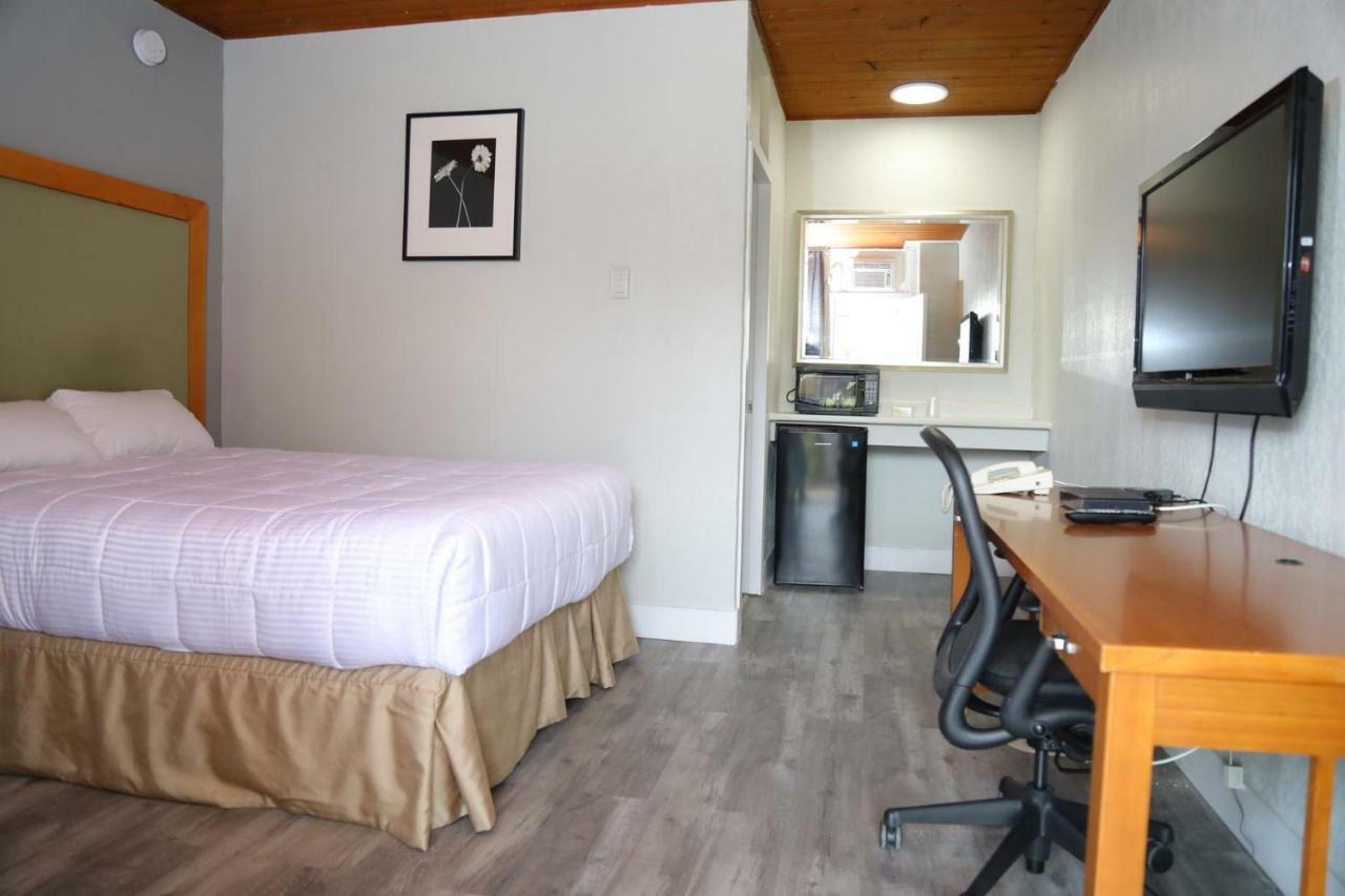 Fraser Inn Prince George Ngoại thất bức ảnh